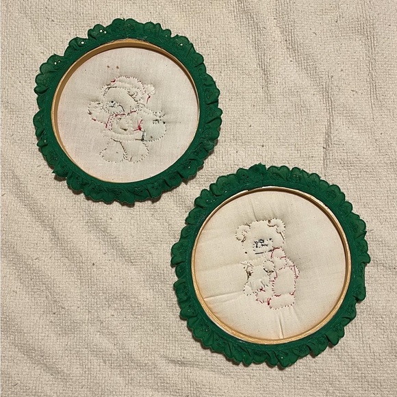 Set of two vintage embroidery hoops - vintage embroidery hoop -Christmas vintage - Picture 3 of 4